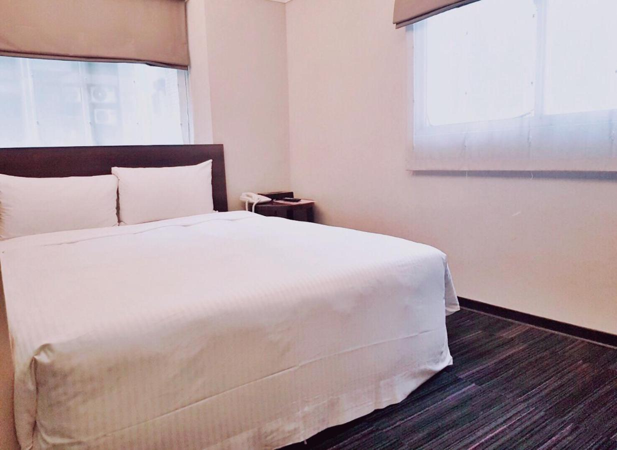 Onetel - Ximen Hotel Джунхъ Екстериор снимка