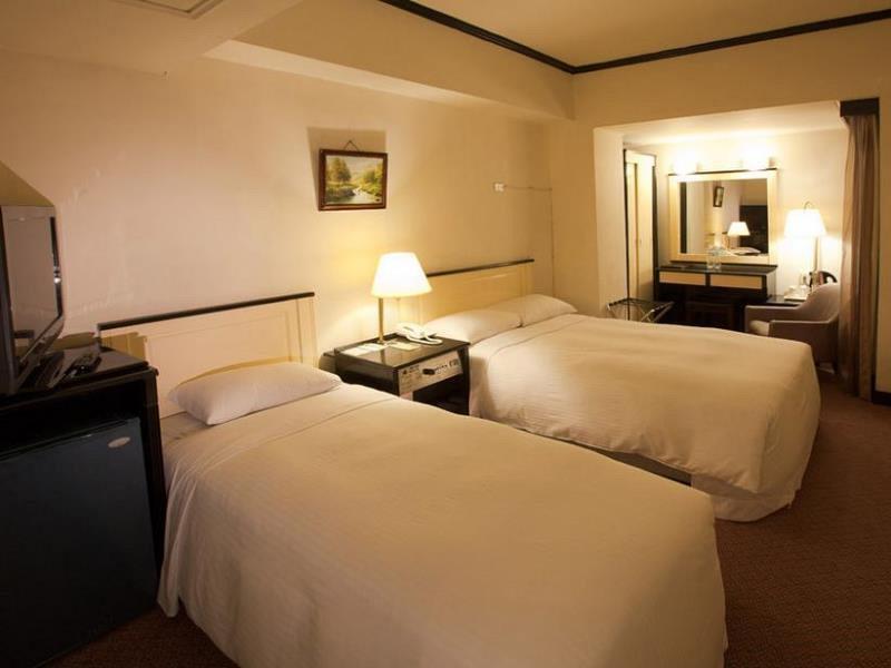 Onetel - Ximen Hotel Джунхъ Екстериор снимка